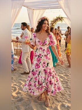 Abercrombie & Fitch tiered maxi dress with a pink floral print. Size small NWT